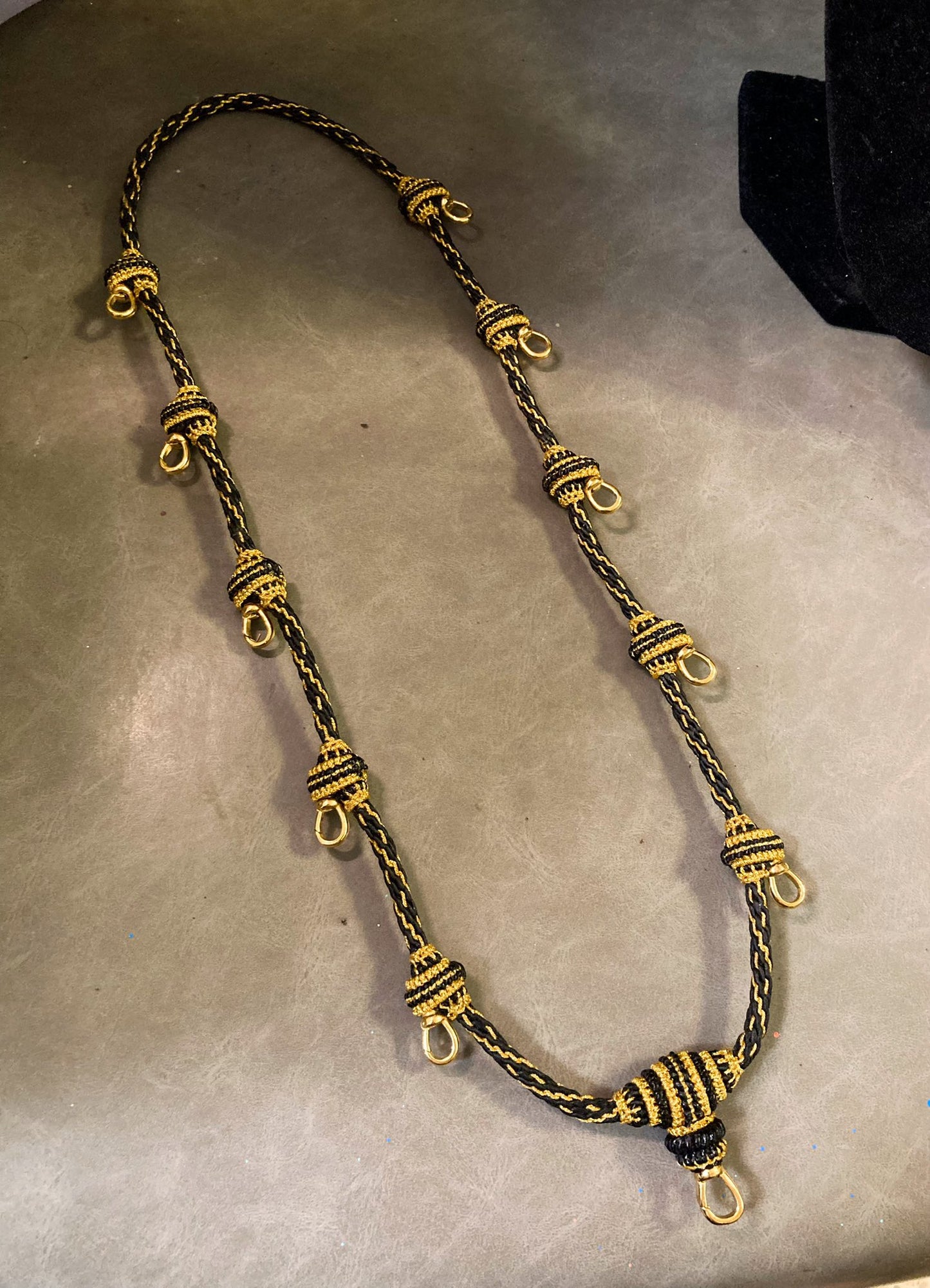 黑金蠟繩配11金扣佛牌鏈