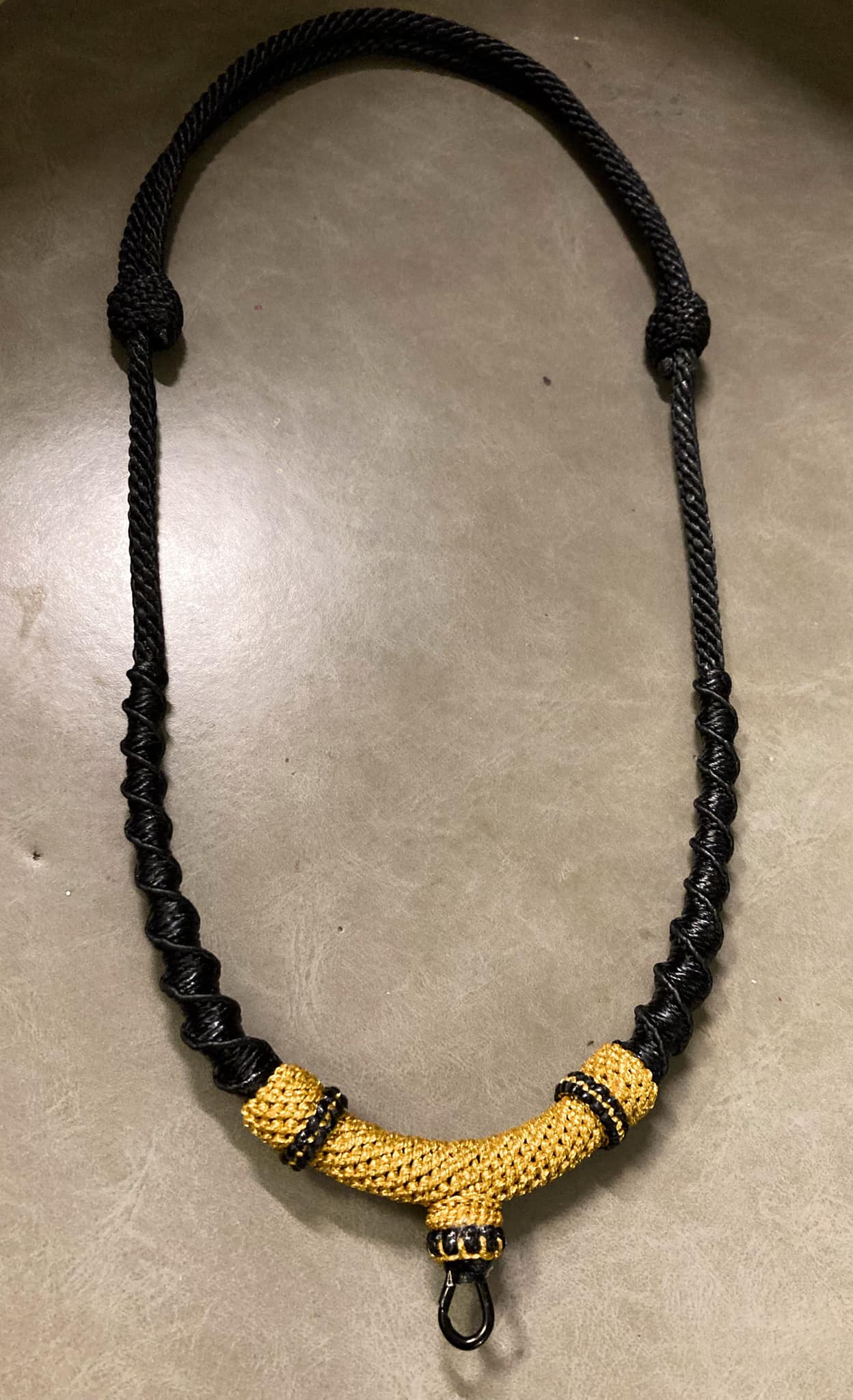 伸縮蠟繩單掛佛牌繩（配黑鋼扣）