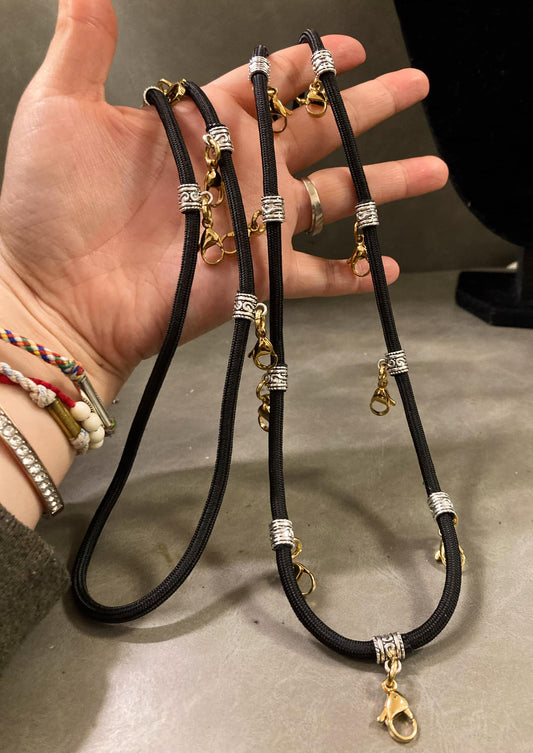 19掛佛牌斜揹繩