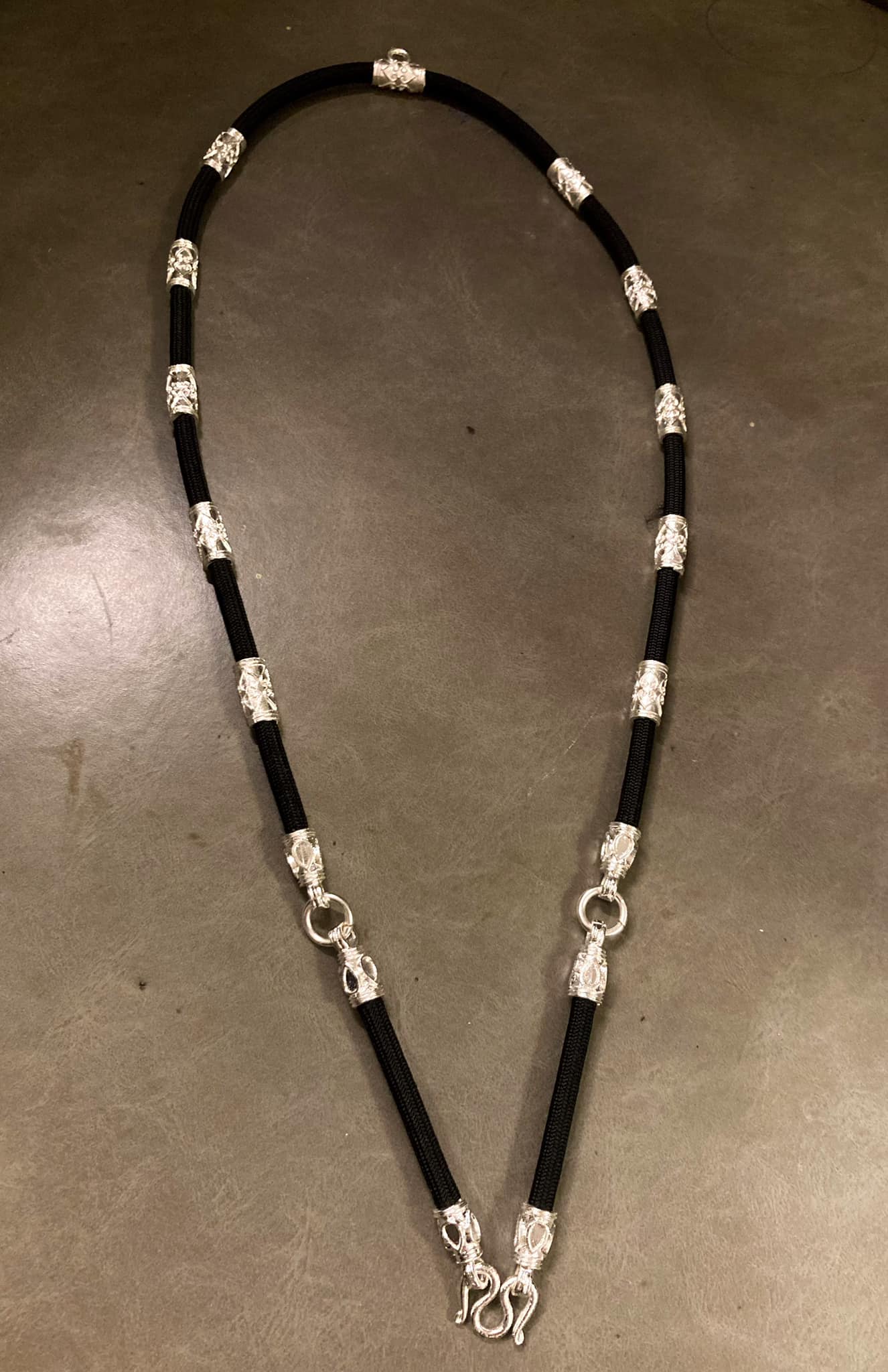 前3後1鍍銀佛牌鏈