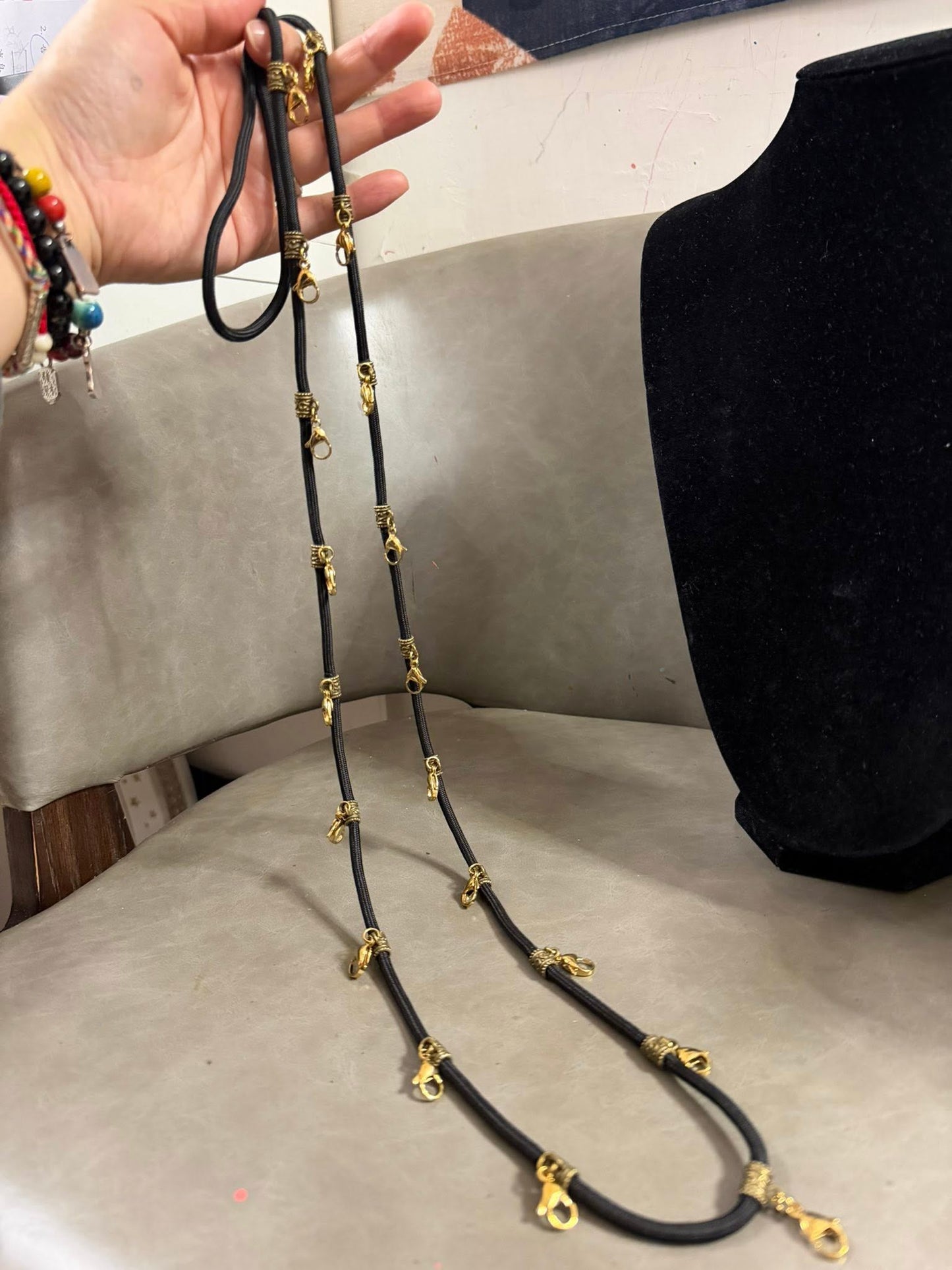 19掛佛牌斜揹繩
